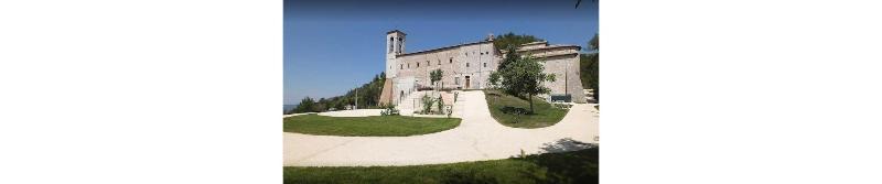 Hotel Pinolo Gubbio Bagian luar foto